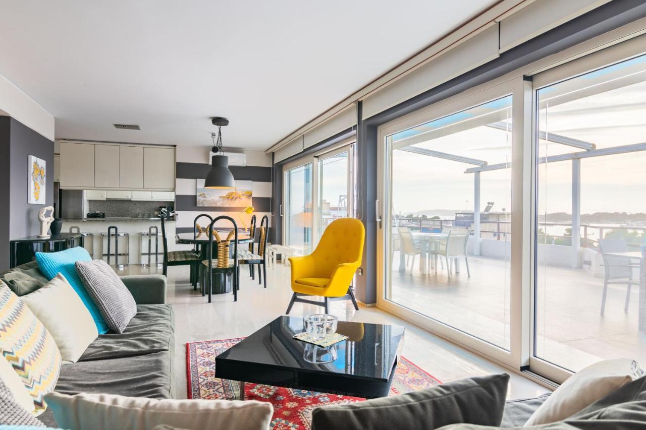 Sunlight House - Palatial Fully Equipped Apartment Near The Sea Афіни Екстер'єр фото